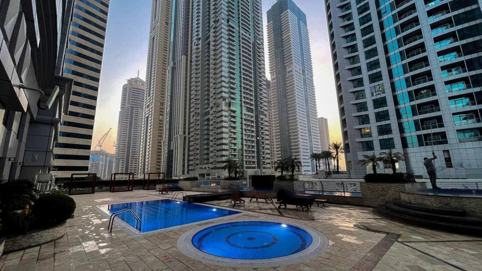 Sea & Palm View Elegant 1 Bedroom Apartment ドバイ エクステリア 写真