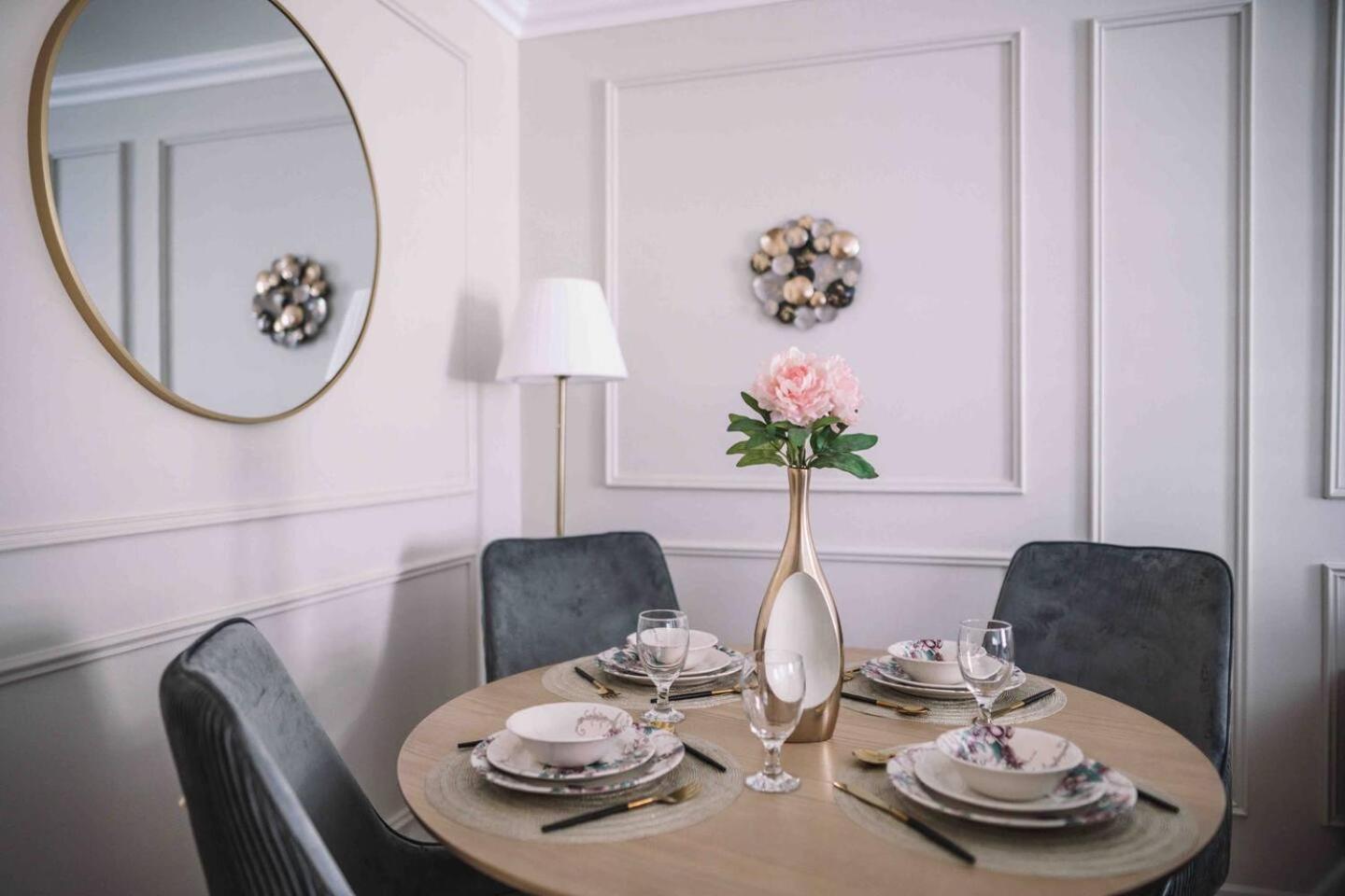 Sea & Palm View Elegant 1 Bedroom Apartment ドバイ エクステリア 写真