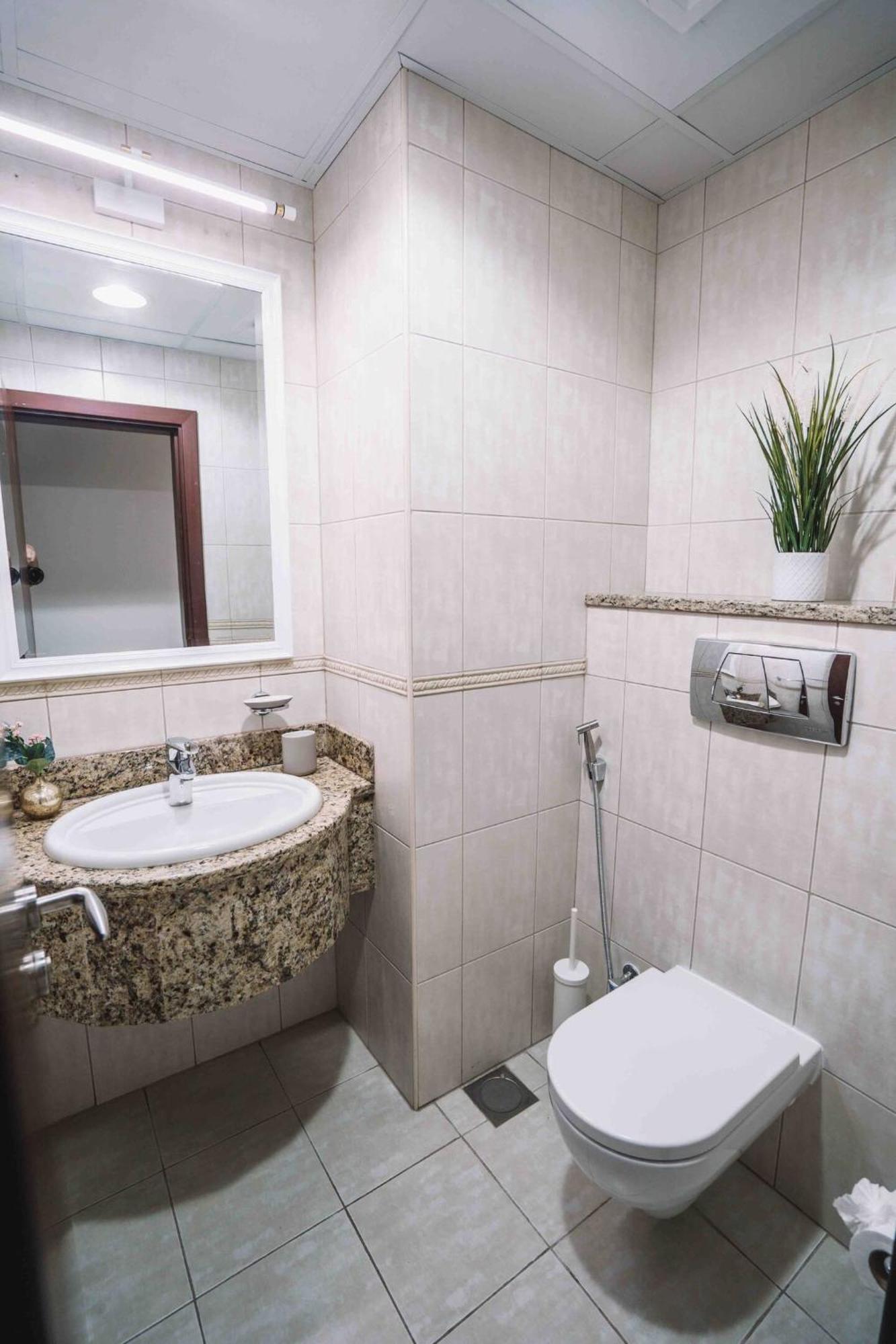 Sea & Palm View Elegant 1 Bedroom Apartment ドバイ エクステリア 写真
