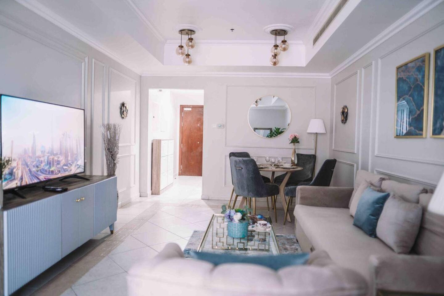 Sea & Palm View Elegant 1 Bedroom Apartment ドバイ エクステリア 写真