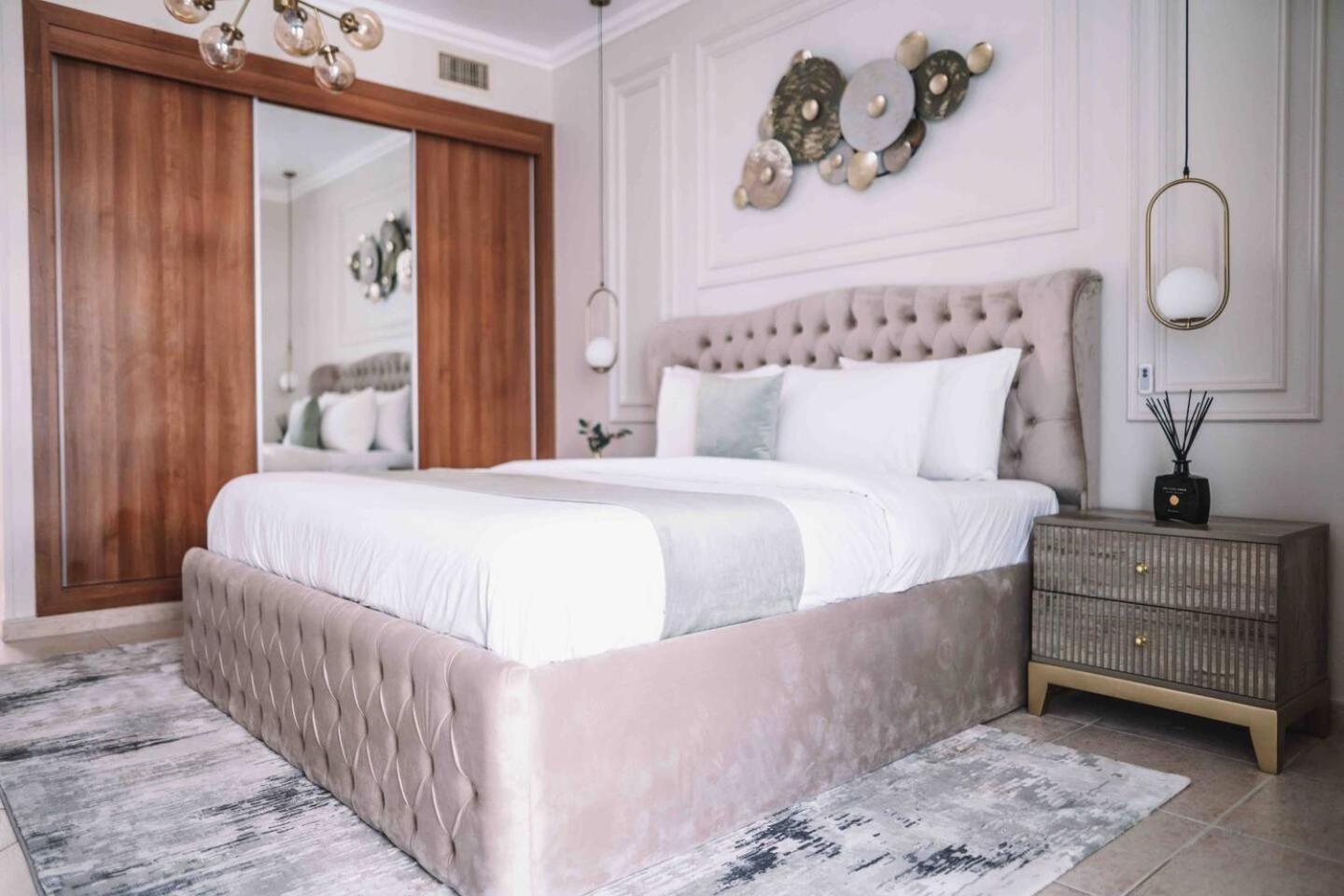 Sea & Palm View Elegant 1 Bedroom Apartment ドバイ エクステリア 写真